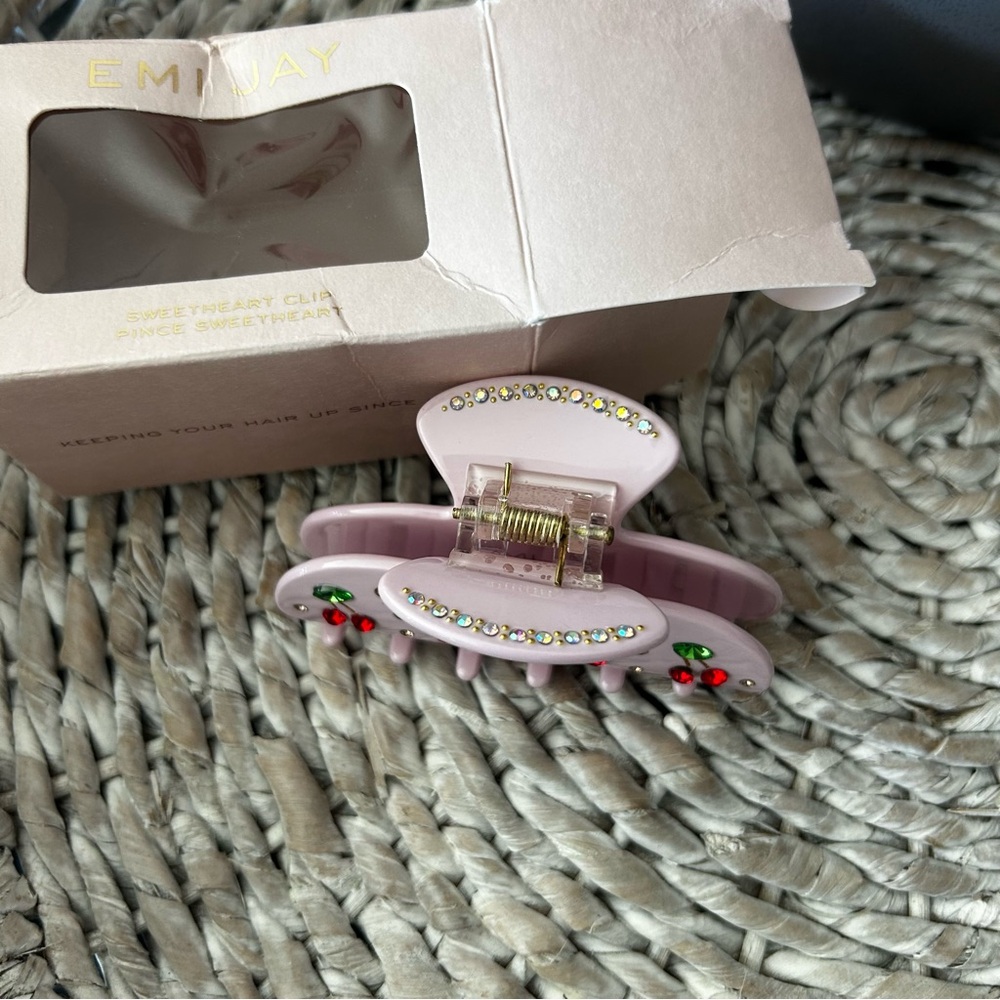 New Emi Jay Sweetheart Hair Claw Clip in Pink Cherry Pie - Picture 4 of 5